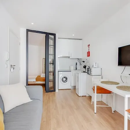 Apartment Hygge Chiado *